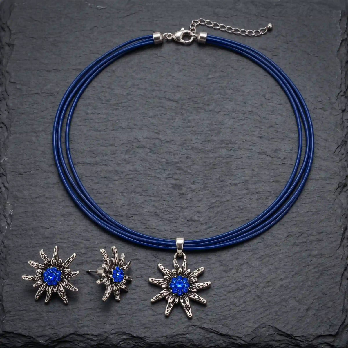 Kette und Ohrstecker SET