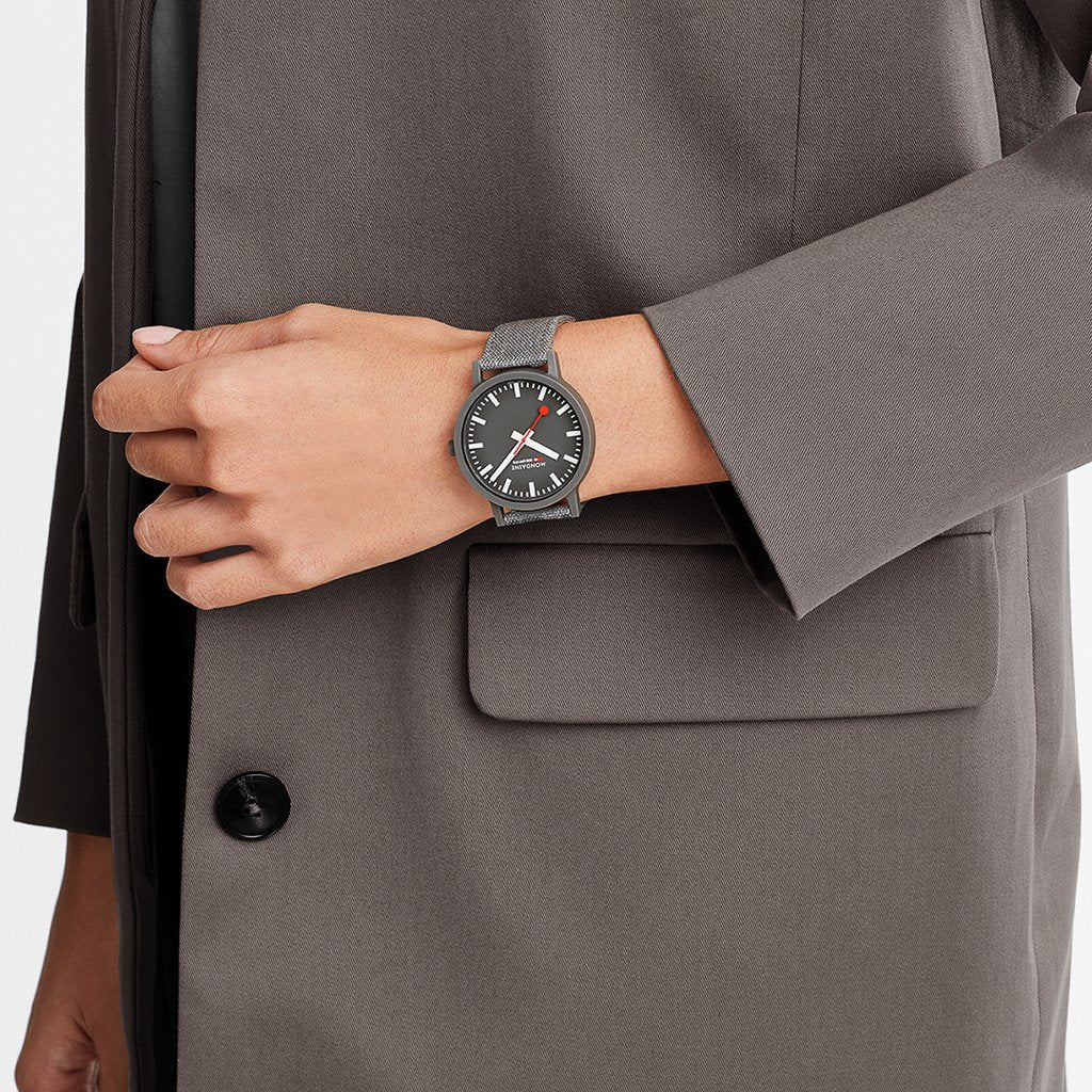 MS1-41180-LH-Mondaine-SBB-Armbanduhr-Essence-Nachhaltig-Grey-41mm-7