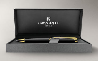 Caran d'Ache Kugelschreiber LÉMAN EBONY SCHWARZ GOLDPLATTIERT