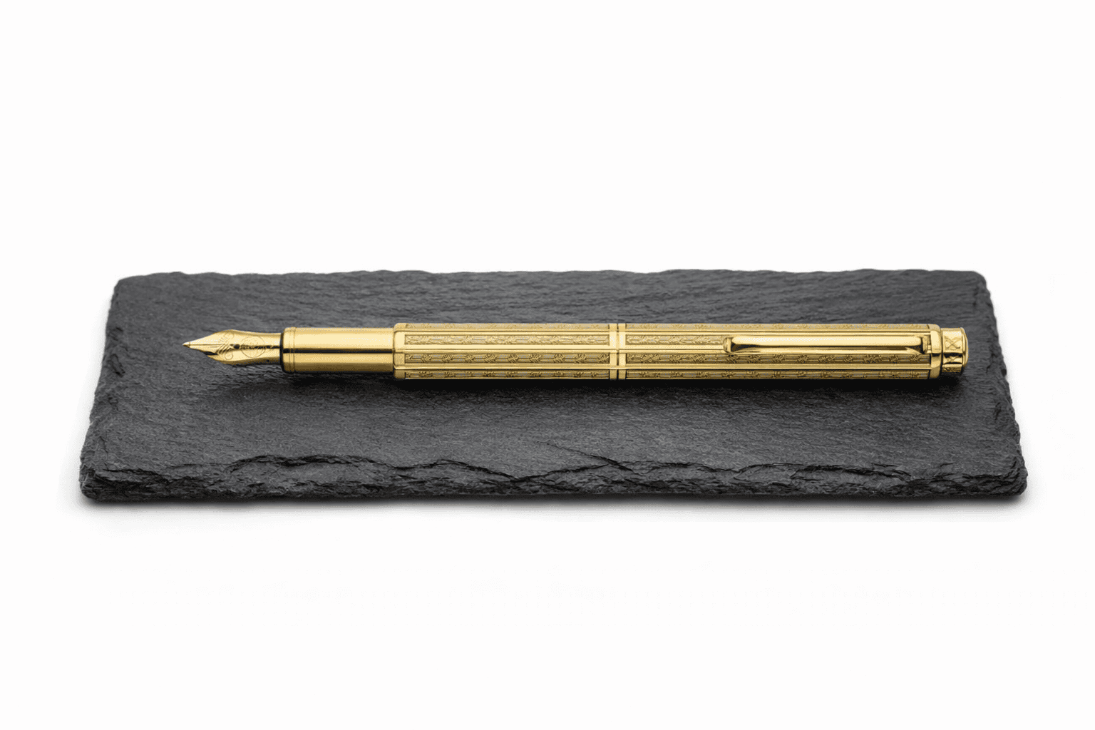 Caran d'Ache Füllfederhalter ECRIDOR CHEVRON vergoldet