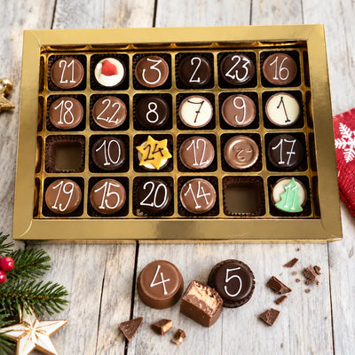 JETZT VORBESTELLEN: Advents-Kalender 2026 mit exquisiten Pralinen vom MaÎtre Chocolatier