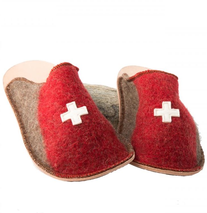 WD76_Hausschuhe-Army-Recycling_1